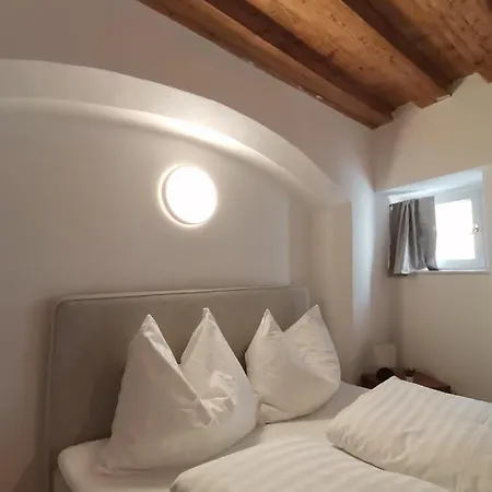 Center Golden Roof 5 Apartment