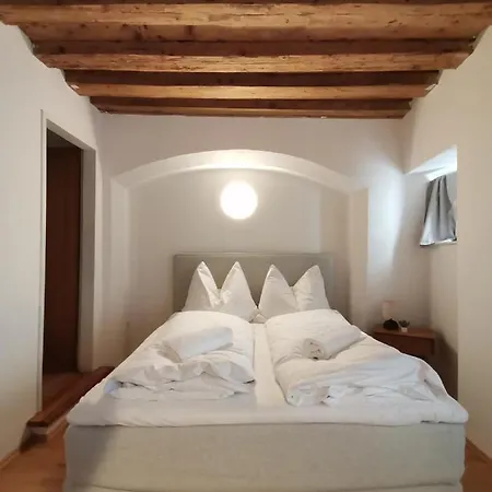 Apartment Center Golden Roof 5 Innsbruck