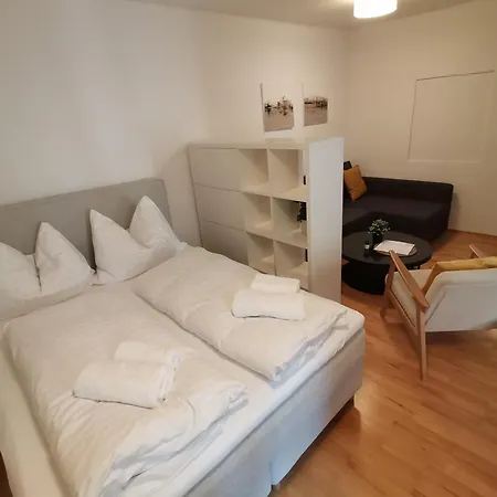 Center Golden Roof 5 Apartment *