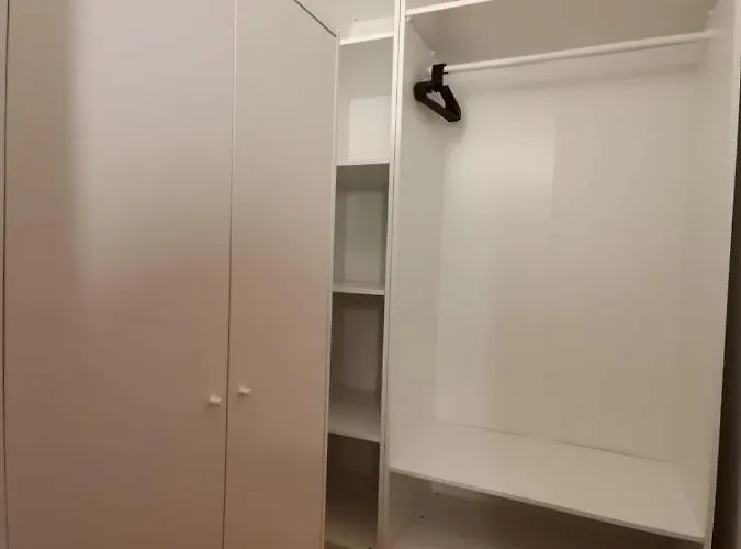 Center Golden Roof 5 Apartamento *